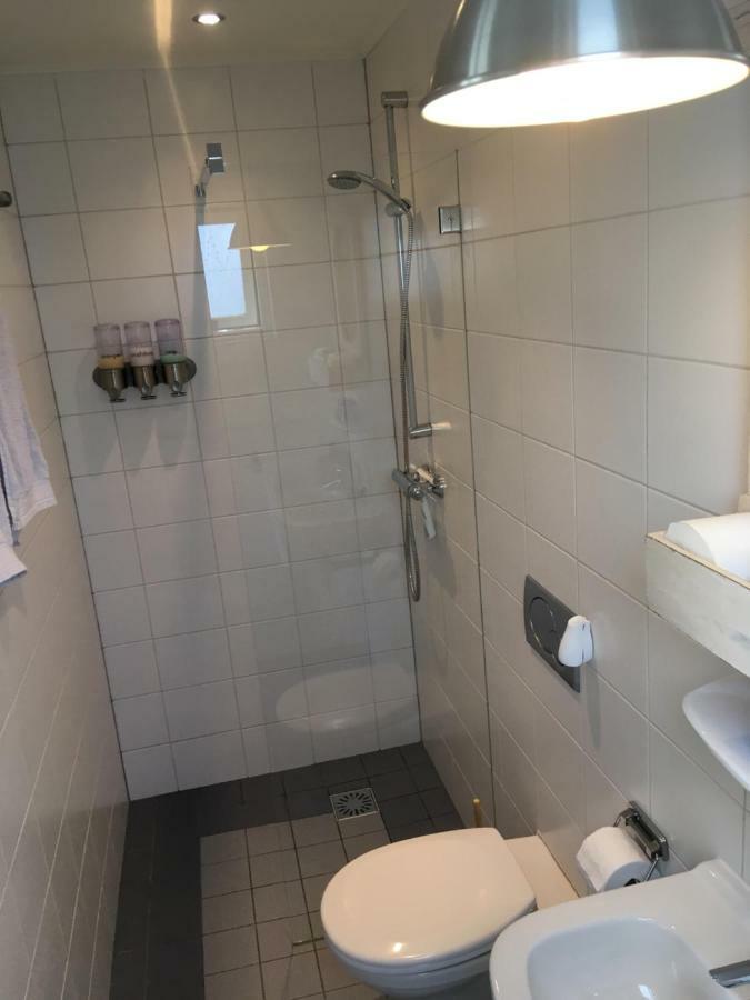 Het Pulletje Hotel Westzaan Luaran gambar